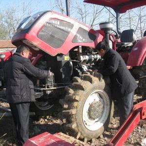 Correct maintenance method of tractor air filter