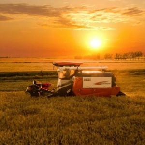 Kubota EX108QS series harvester with high efficiency and low loss Kubota EX108QS series harvester with high efficiency and low loss