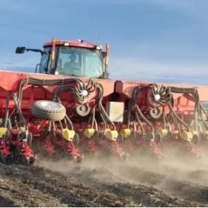 Transformational Product of China  Seeding Industry: Electric Drive High Speed Seeding Machine Transformational Product of China  Seeding Industry: Electric Drive High Speed Seeding Machine