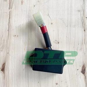 KUBOTA M6040 M704K M7040 M954K M9540 Tractor parts TD069-33700 Flasher Unit