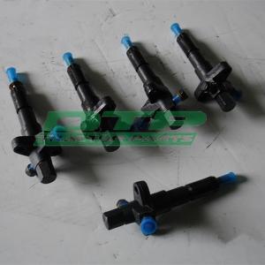 YTO-404 tractor using Yangdong diesel engine parts fuel injector, fuel injectors for Yangdong YSD490T diesel engine